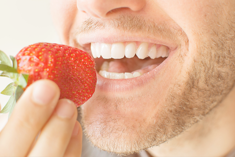 Foods That Naturally Whiten Your Teeth