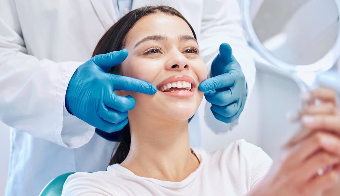 Teeth Whitening Myths vs. Facts: What Really Works for a Brighter Smile